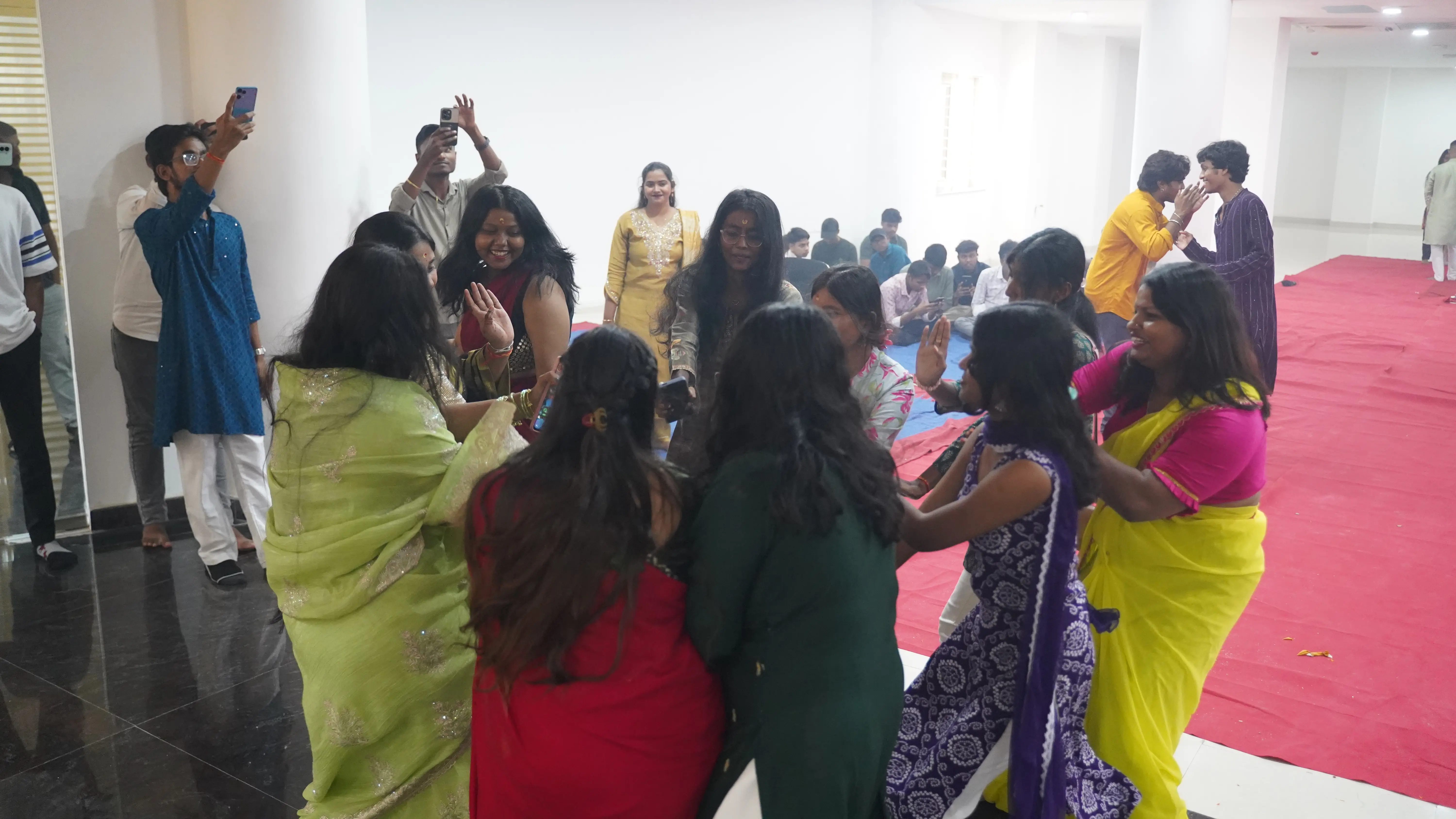 Devotion and Togetherness at JKU on Ganesh Chaturthi - Photo 4